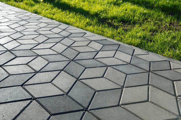 Best Local Driveway Pavers  in Violet, LA